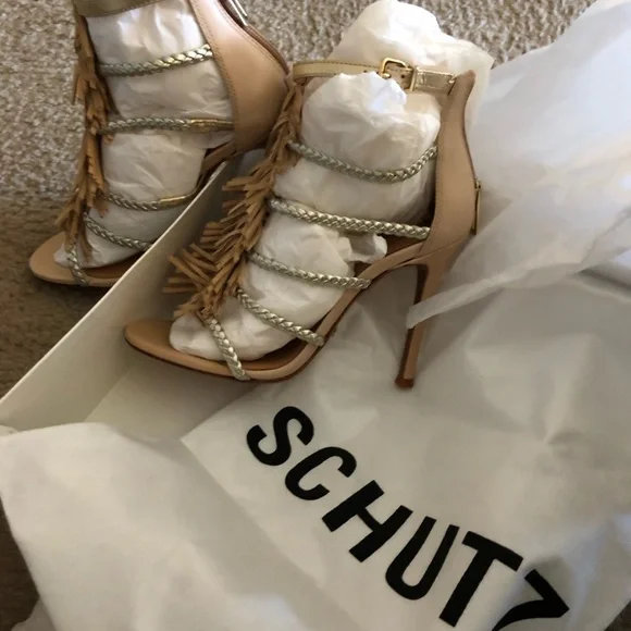 SCHUTZ Sand & Gold “Carmen” Fringe Sandals New in Box!! - Picture 11 of 15